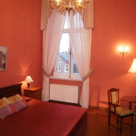 Birinu Pils Hotel Birini ภายนอก รูปภาพ