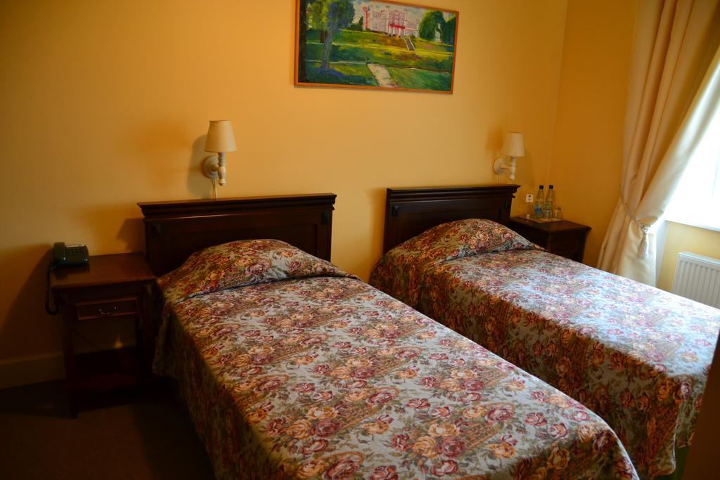 Birinu Pils Hotel Birini ห้อง รูปภาพ