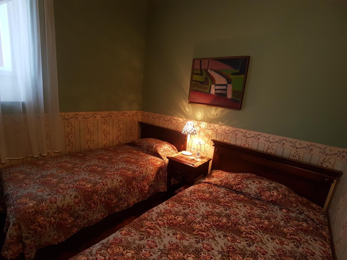 Birinu Pils Hotel Birini ภายนอก รูปภาพ